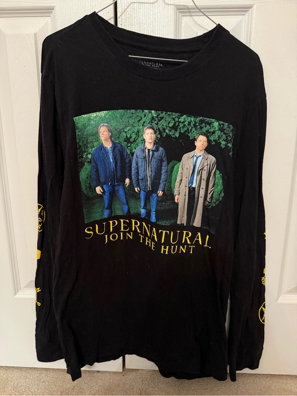 Hot Topic Supernatural "Join The Hunt" Long Sleeve Tee